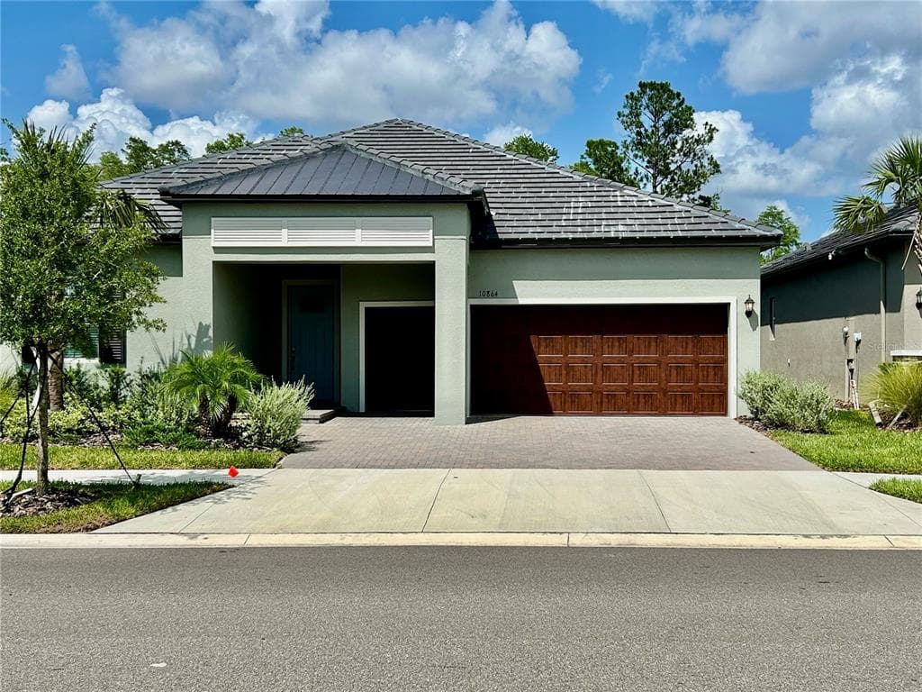 10864 BANYAN BREEZE BOULEVARD NE LAND O LAKES, FL 34638