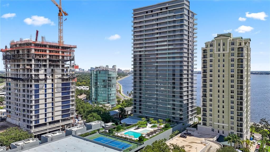 3101 BAYSHORE BOULEVARD UNIT 2501 TAMPA, FL 33629