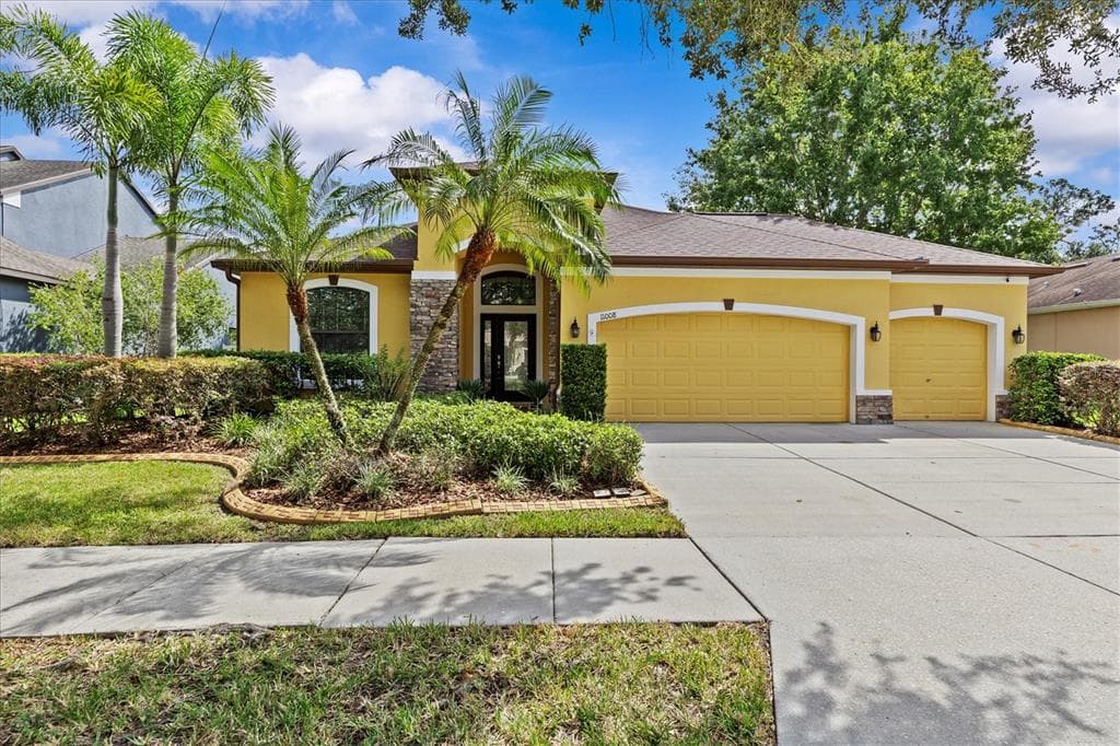 11008 WEMBLEY LANDING DRIVE LITHIA, FL 33547