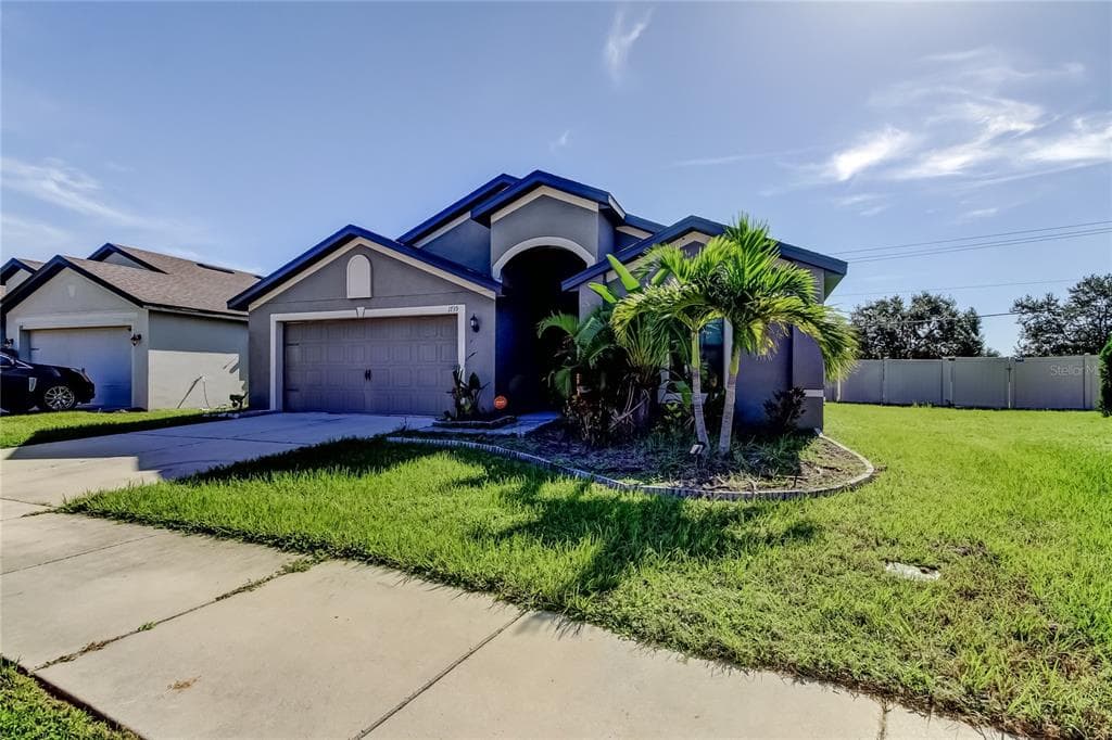 1739 CHATHAM GREEN CIRCLE RUSKIN, FL 33570