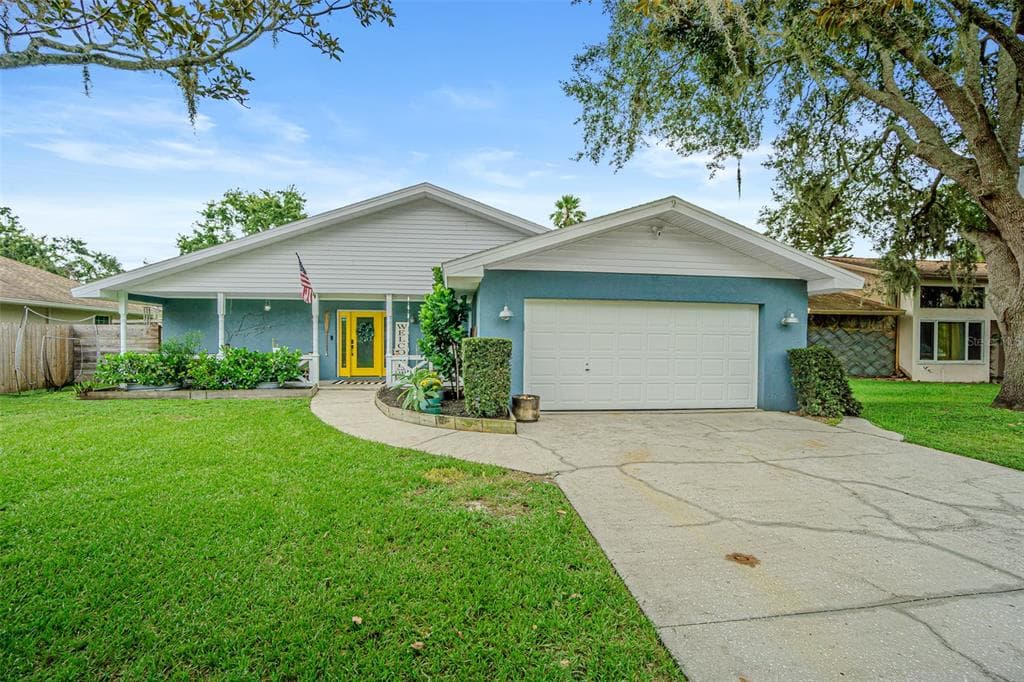 2430 MARTHA LANE LAND O LAKES, FL 34639