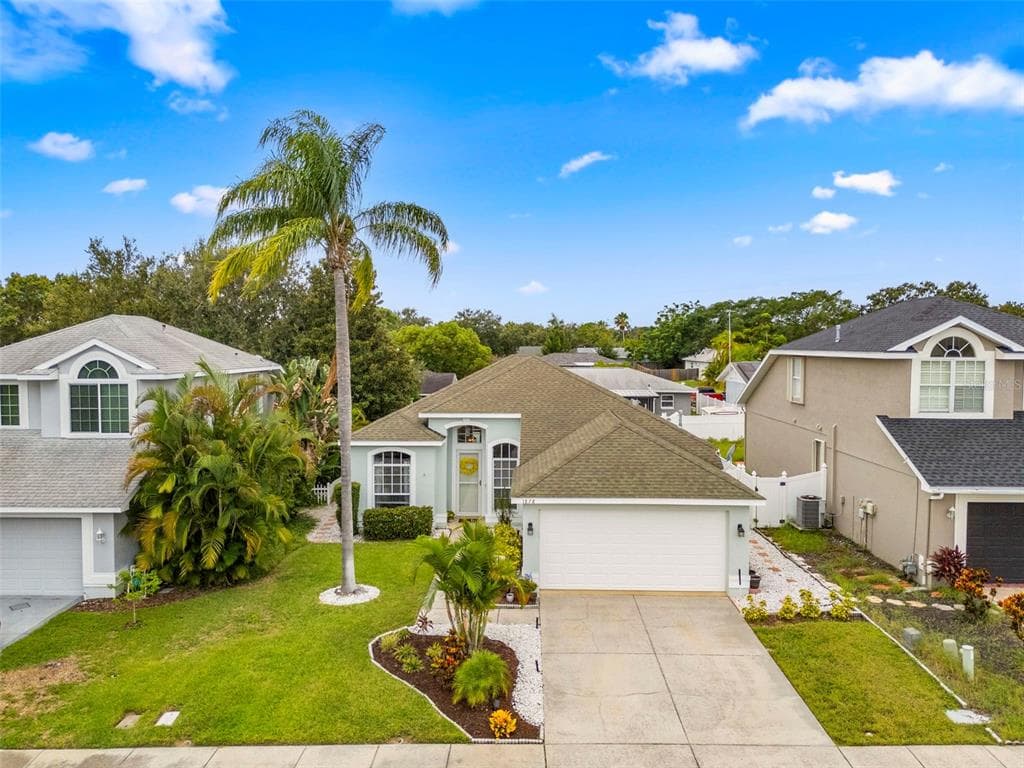1878 BRILAND STREET TARPON SPRINGS, FL 34689
