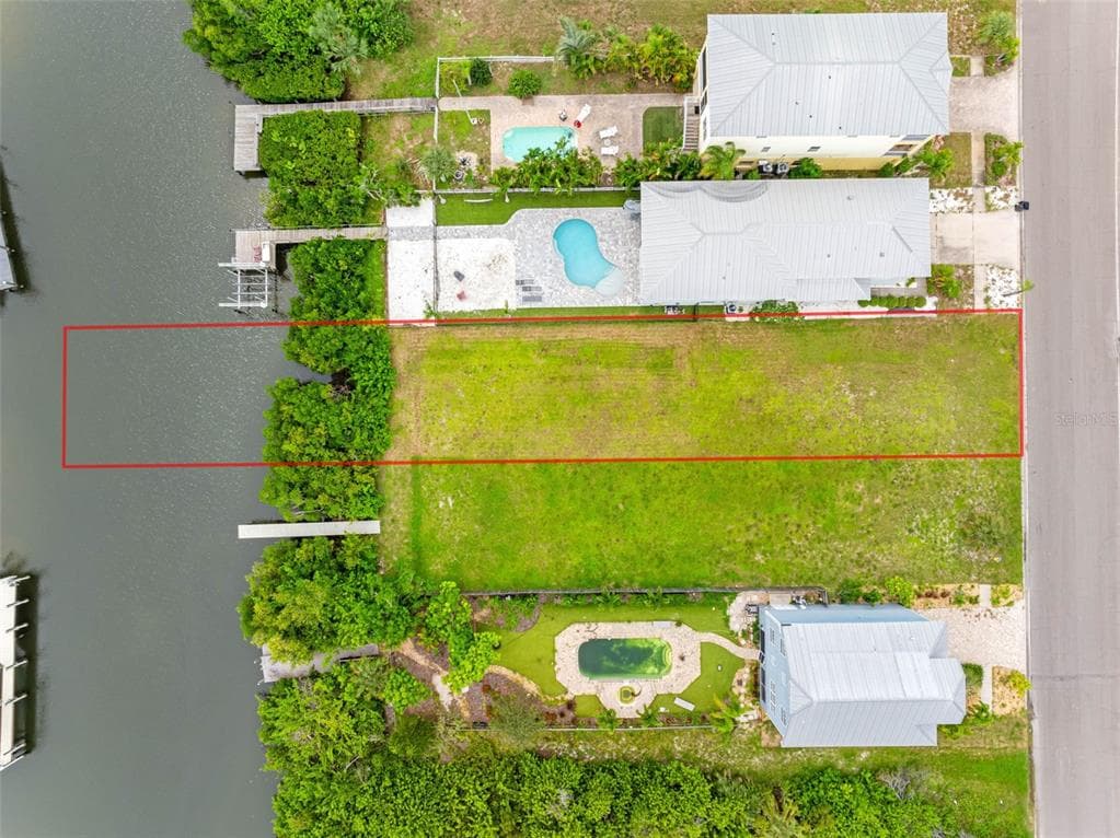 6415 MARBELLA BOULEVARD APOLLO BEACH, FL 33572
