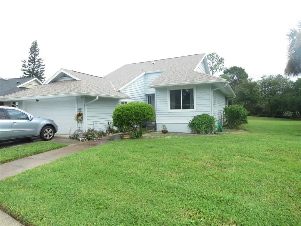 995 SPINNAKER COURT TARPON SPRINGS, FL 34689
