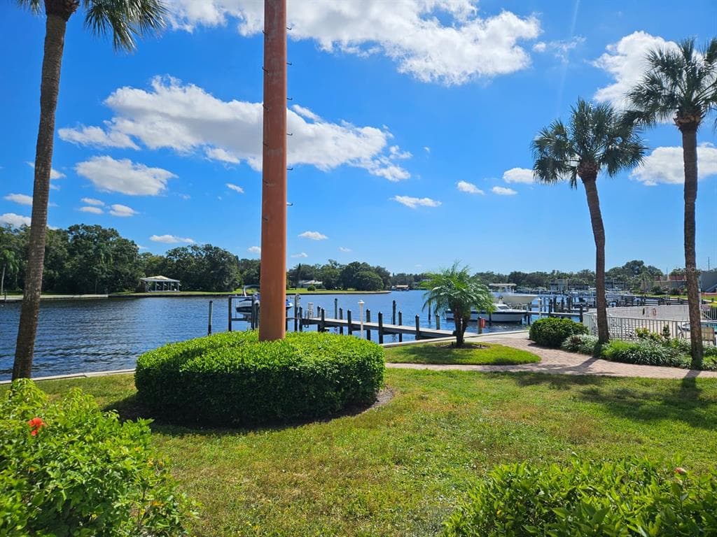 2424 W TAMPA BAY BOULEVARD UNIT I102 TAMPA, FL 33607