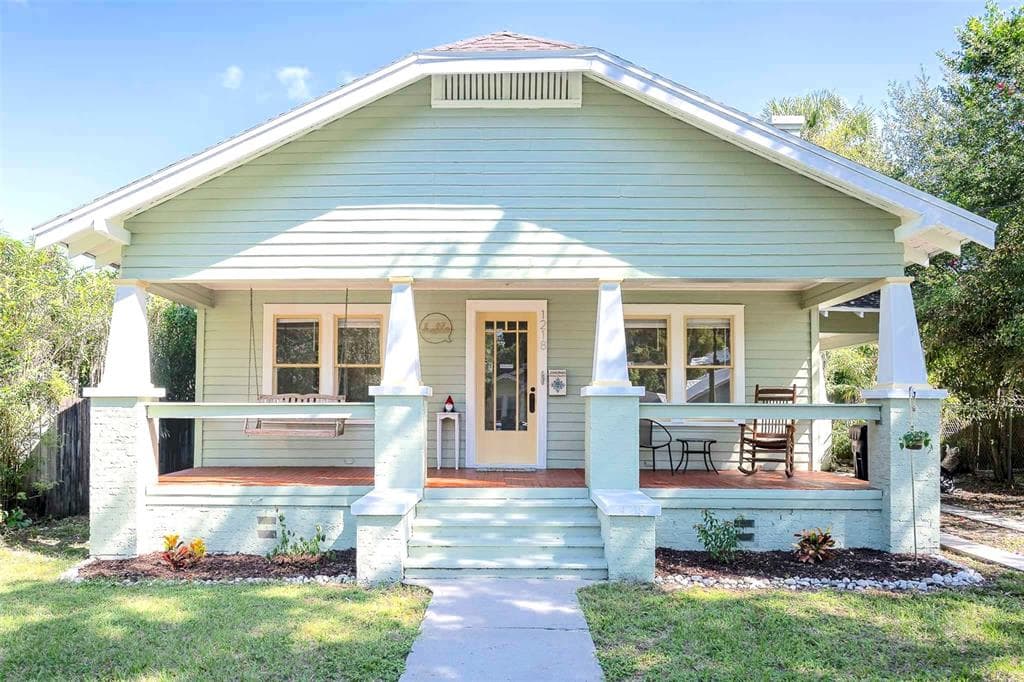 1218 E POWHATAN AVENUE TAMPA, FL 33604