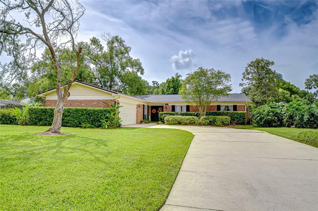 1904 LITTLE COVE TAMPA, FL 33613