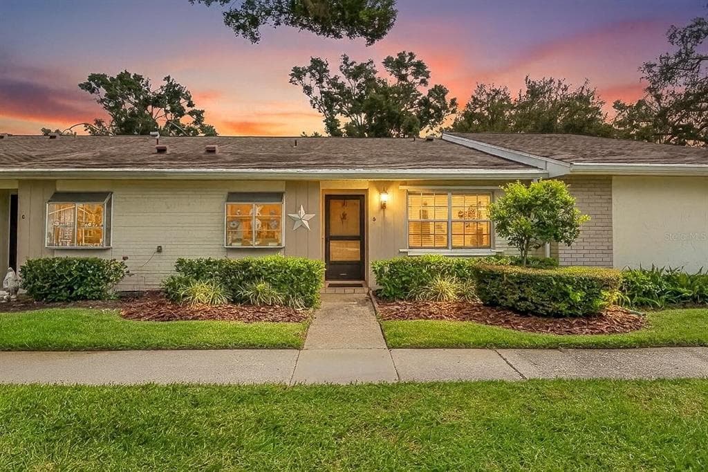 1012 DUNROBIN DRIVE UNIT D PALM HARBOR, FL 34684