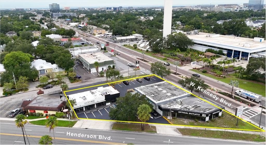 3202 W KENNEDY BOULEVARD TAMPA, FL 33609