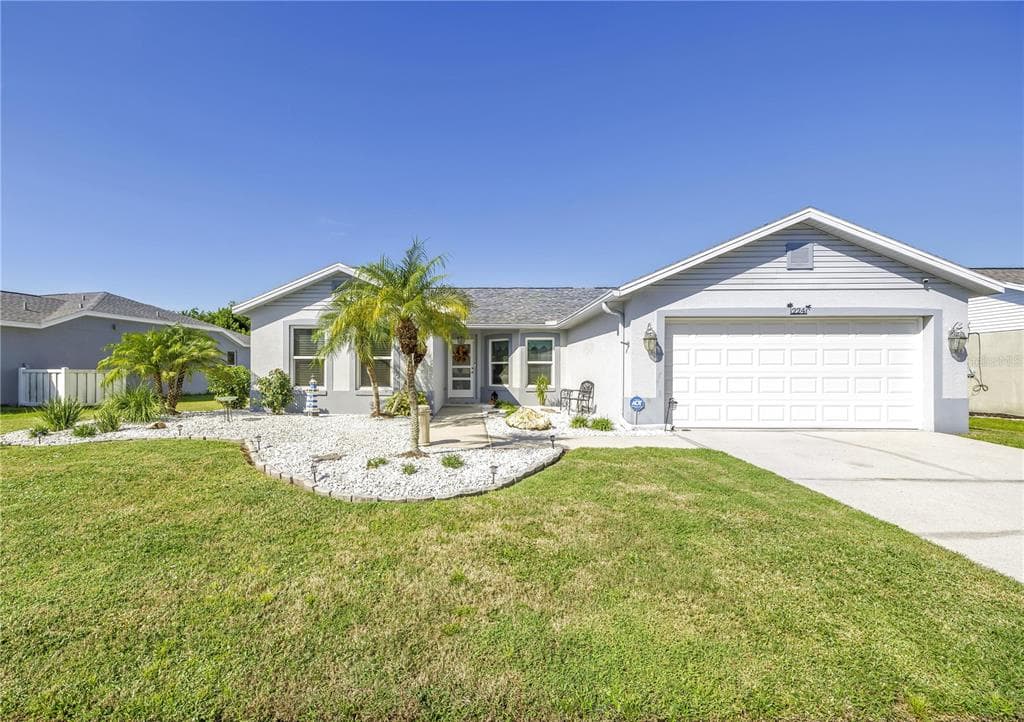 224 111TH STREET E BRADENTON, FL 34212