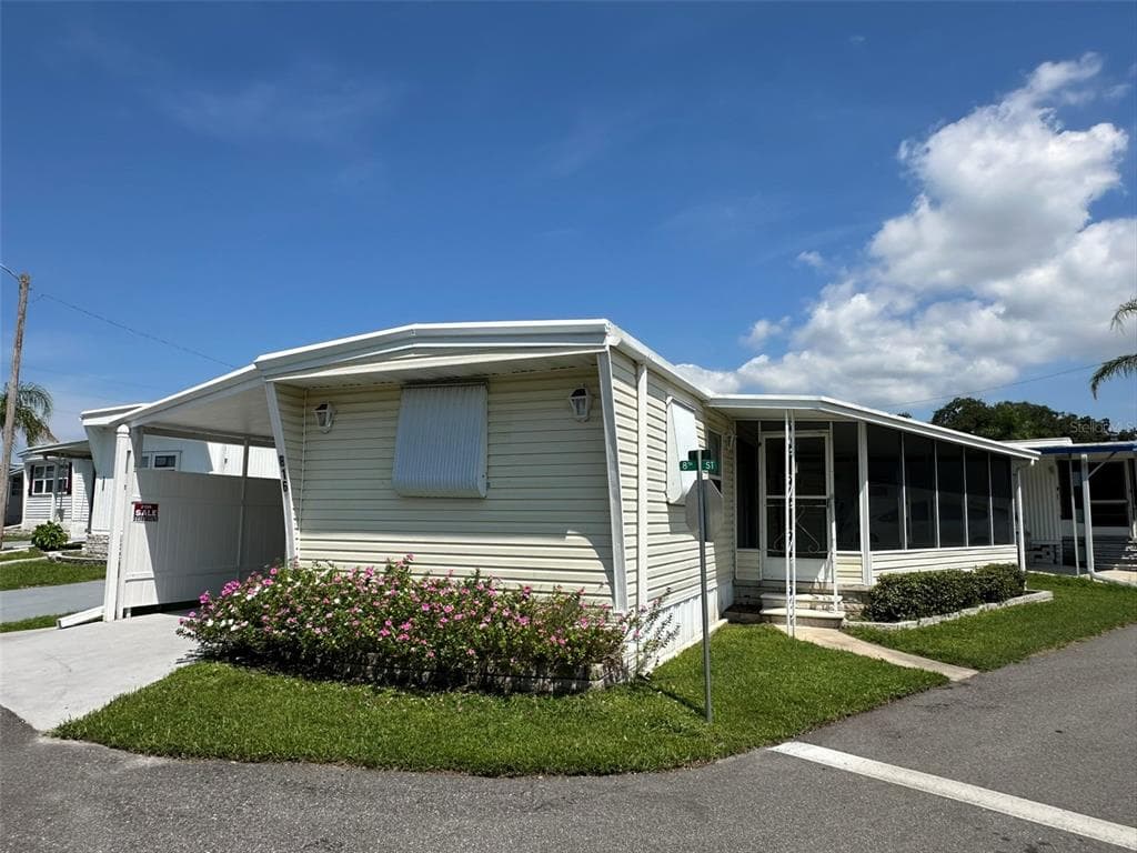1600 N OLD COACHMAN ROAD UNIT 816 CLEARWATER, FL 33765