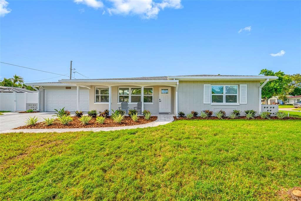2942 63RD AVENUE S ST PETERSBURG, FL 33712