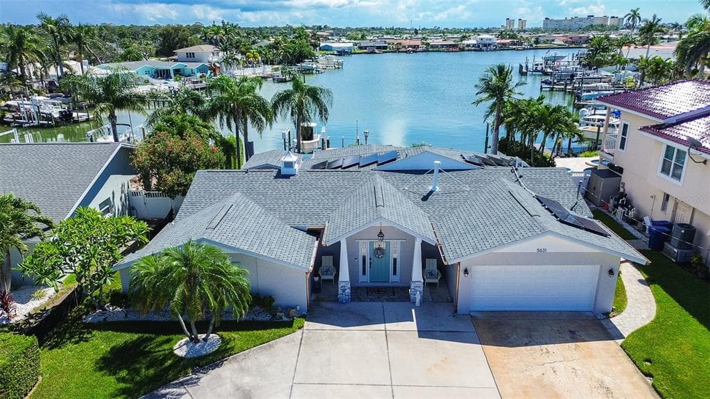 5631 OAKHURST DRIVE