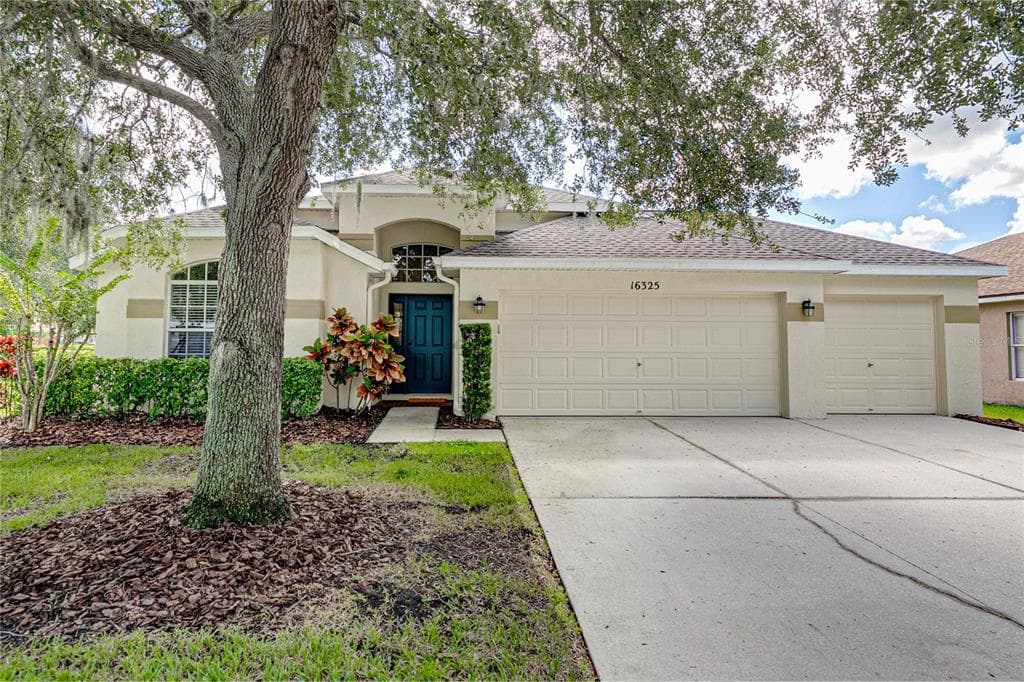 16325 BRIDGEGLADE LANE LITHIA, FL 33547