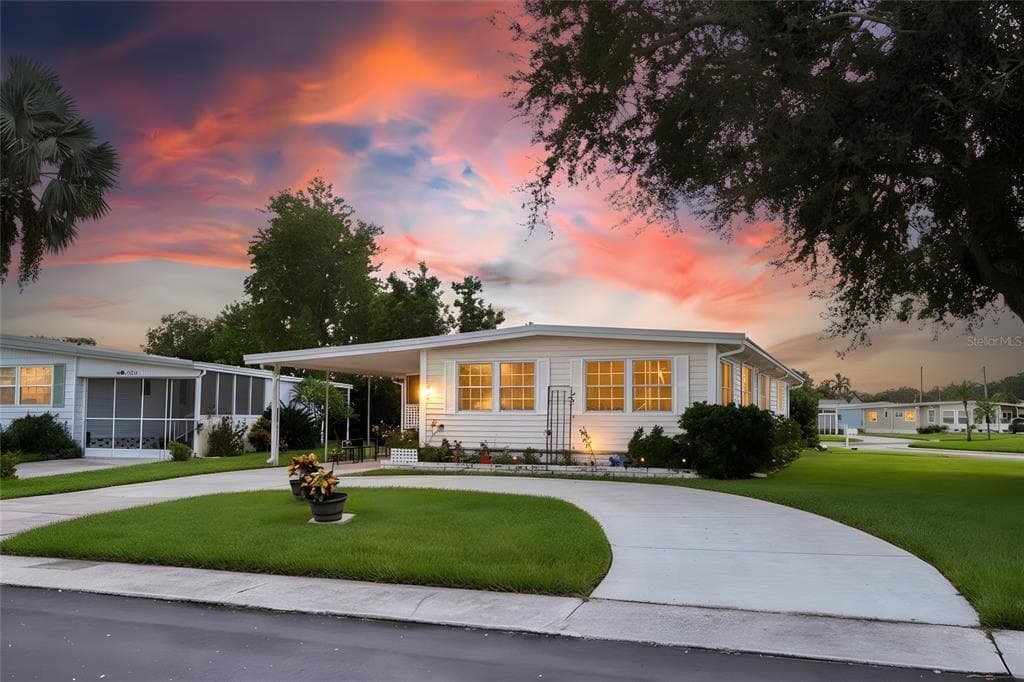 288 SALEM AVENUE UNIT 3 PALM HARBOR, FL 34684
