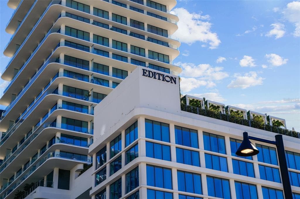 1000 WATER STREET UNIT 1601 TAMPA, FL 33602