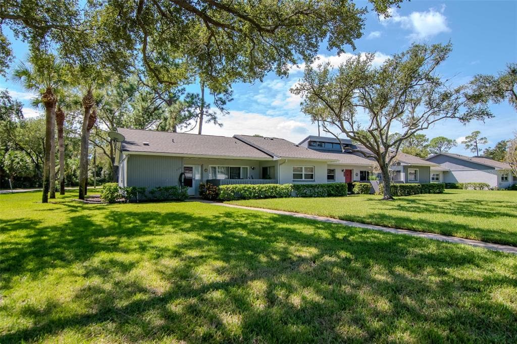 260 BALSAM DRIVE OLDSMAR, FL 34677