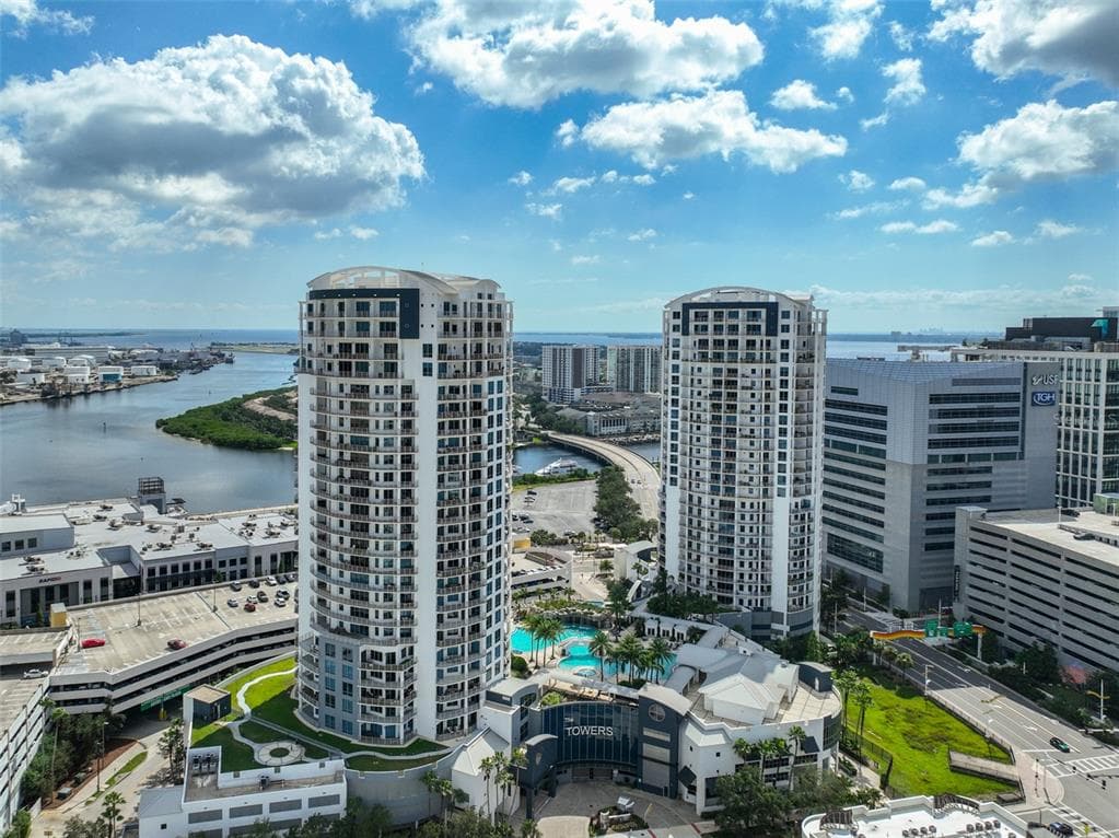 1209 E CUMBERLAND AVENUE UNIT 2404 TAMPA, FL 33602