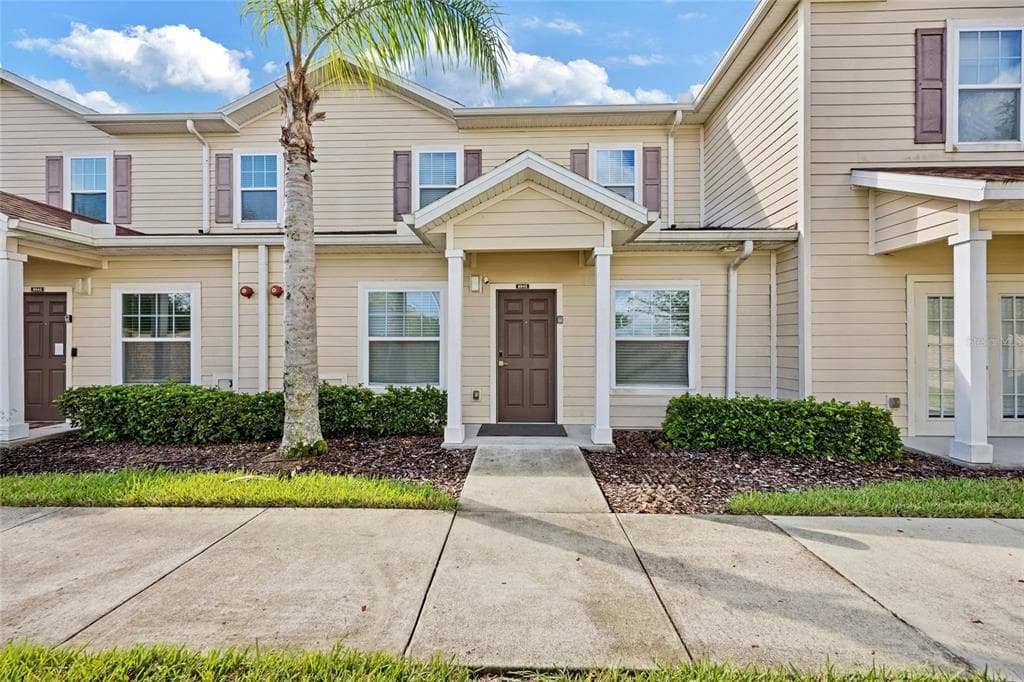 8945 SHINE DRIVE KISSIMMEE, FL 34747