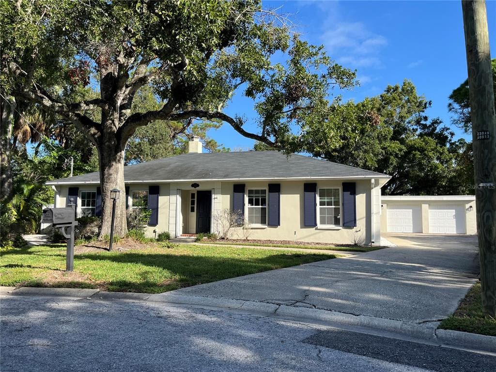 2301 S SAN JOSE CIRCLE TAMPA, FL 33629