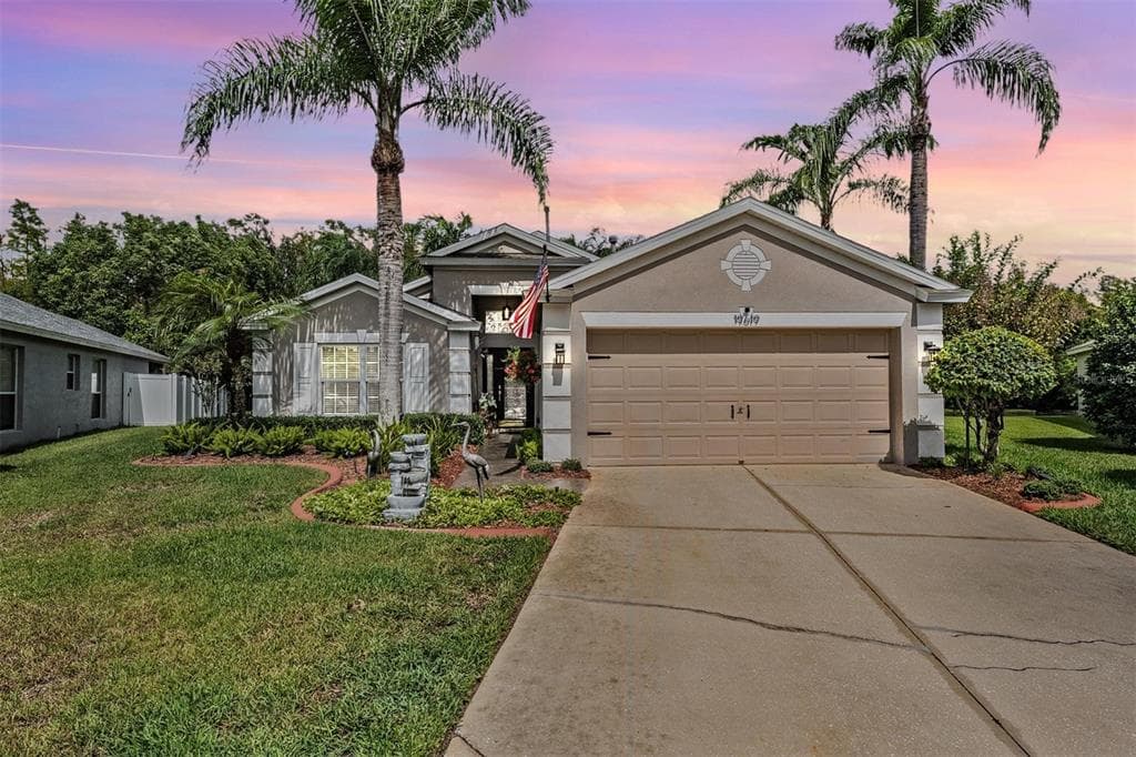 19619 SANDSBURY COURT