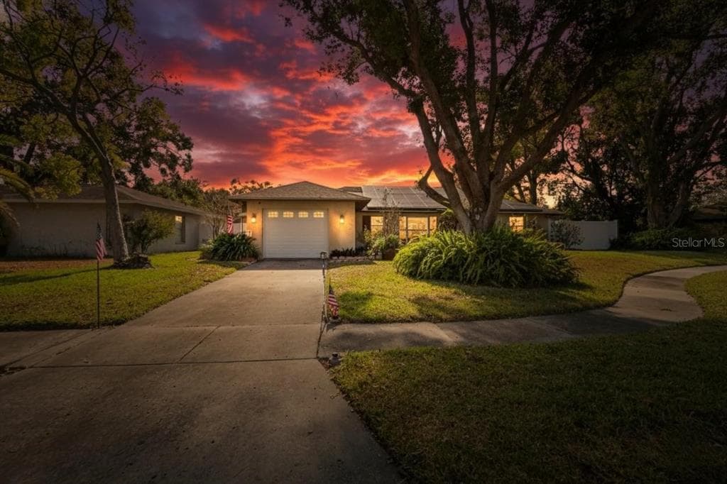 508 SOVEREIGN COURT TAMPA, FL 33613
