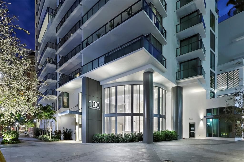100 1ST AVENUE N UNIT 3307 ST PETERSBURG, FL 33701
