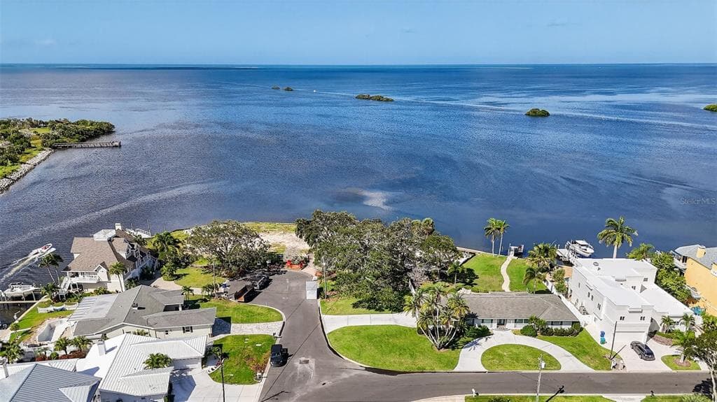 508 DRIFTWOOD CIRCLE PALM HARBOR, FL 34683
