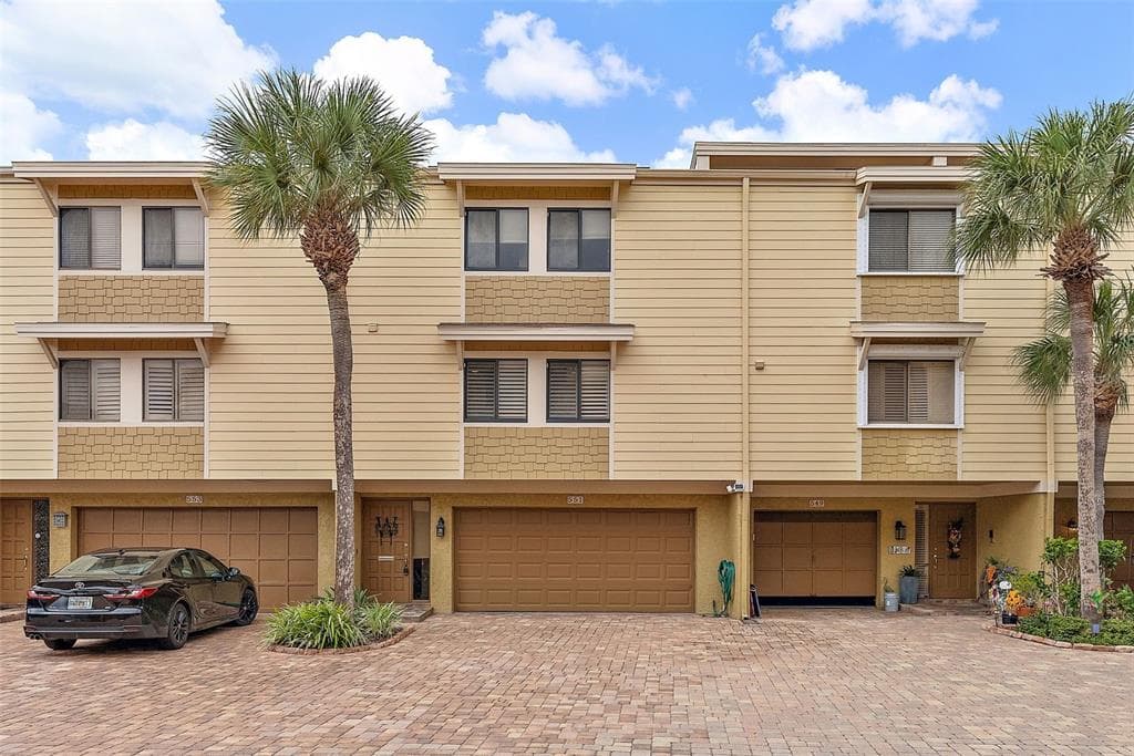 551 SANDY HOOK ROAD TREASURE ISLAND, FL 33706