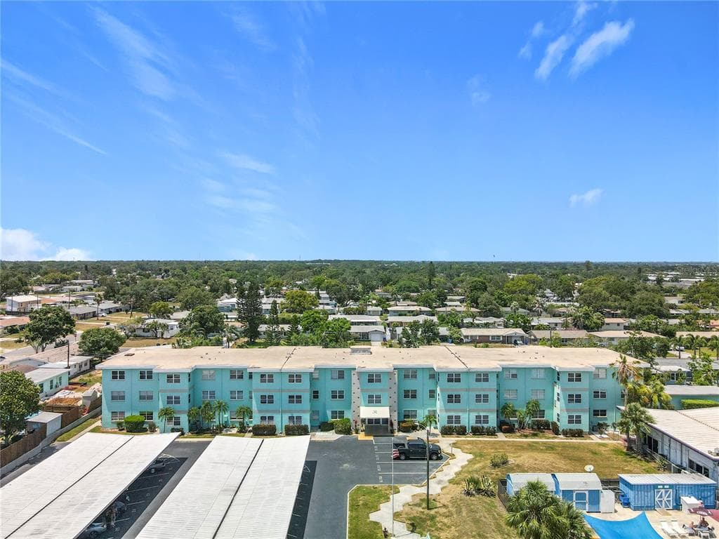 11447 PARK BOULEVARD UNIT 305 SEMINOLE, FL 33772