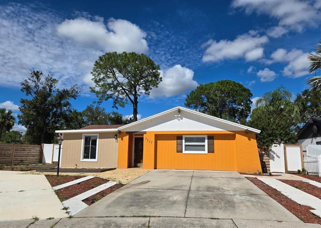 7517 BROOKHAVEN COURT TAMPA, FL 33634