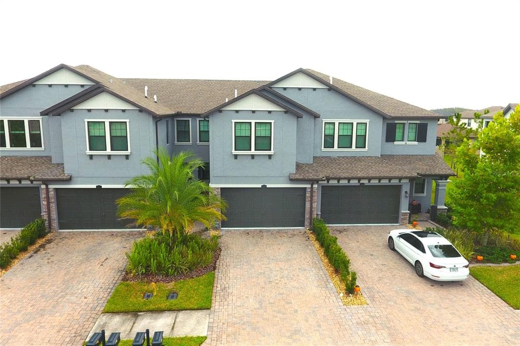 4596 ALMADA LANE WESLEY CHAPEL, FL 33543