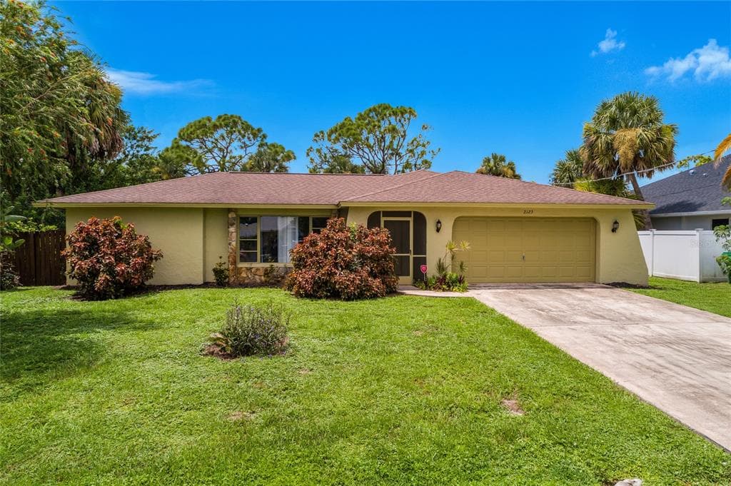 2123 CANNOLOT BOULEVARD PORT CHARLOTTE, FL 33948