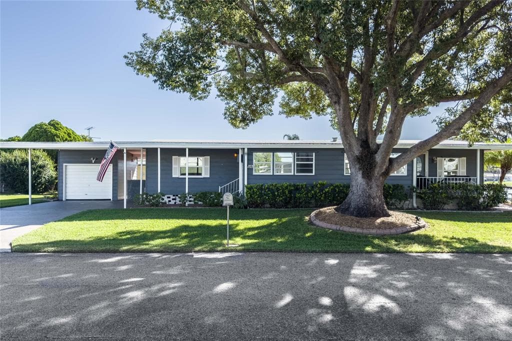 5546 ARROWHEAD DRIVE ZEPHYRHILLS, FL 33542