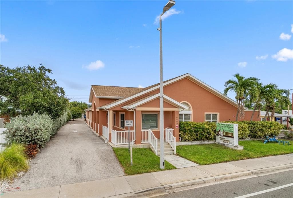 6605 GULF BOULEVARD ST PETE BEACH, FL 33706