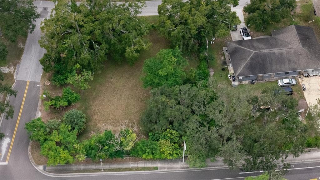 3902 E HANLON STREET TAMPA, FL 33604