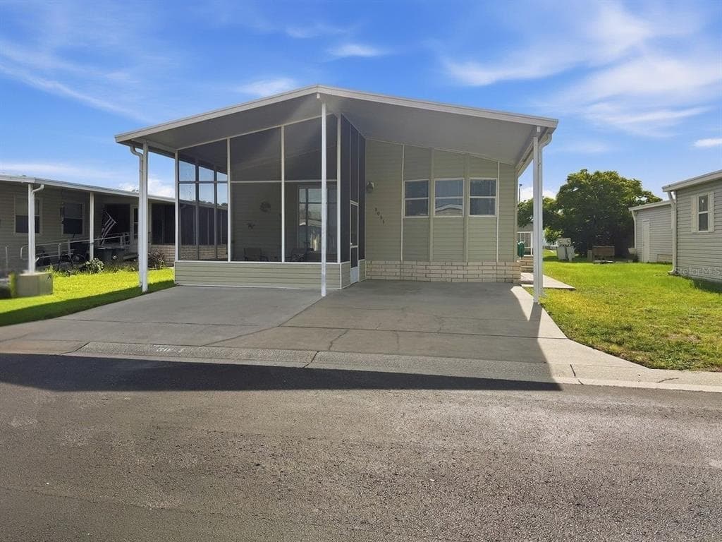 3031 MOSS HILL STREET WESLEY CHAPEL, FL 33543