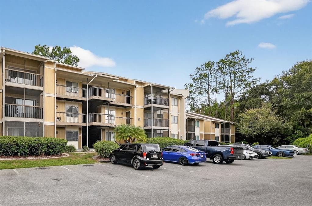 13287 ARBOR POINTE CIRCLE UNIT 103 TAMPA, FL 33617