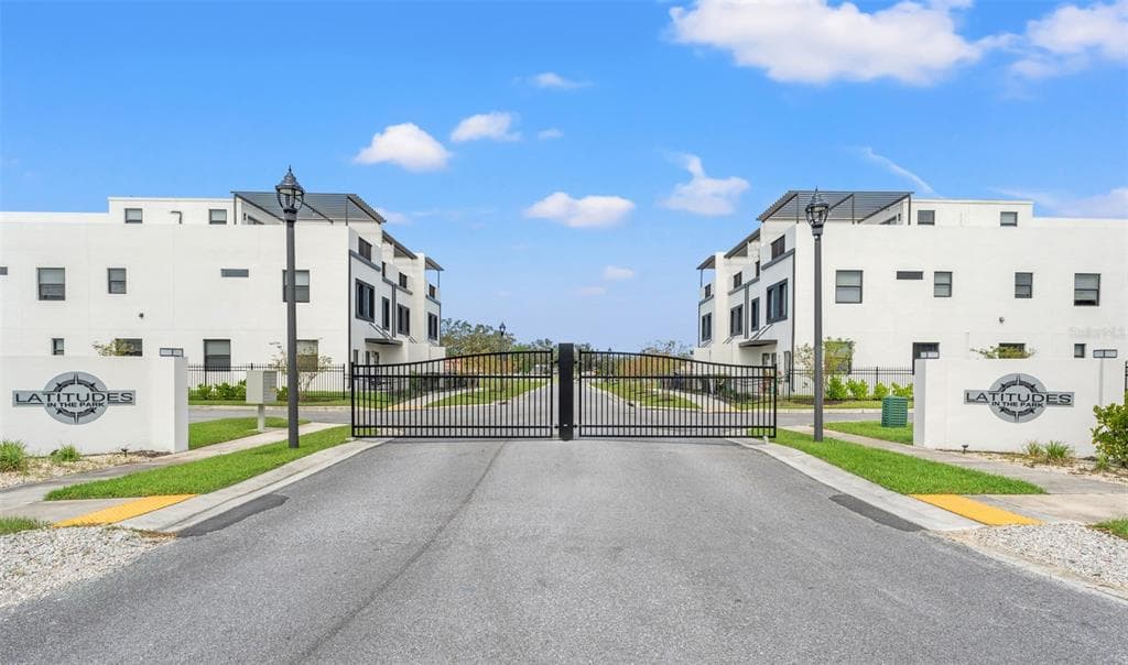 6206 64TH WAY N PINELLAS PARK, FL 33781