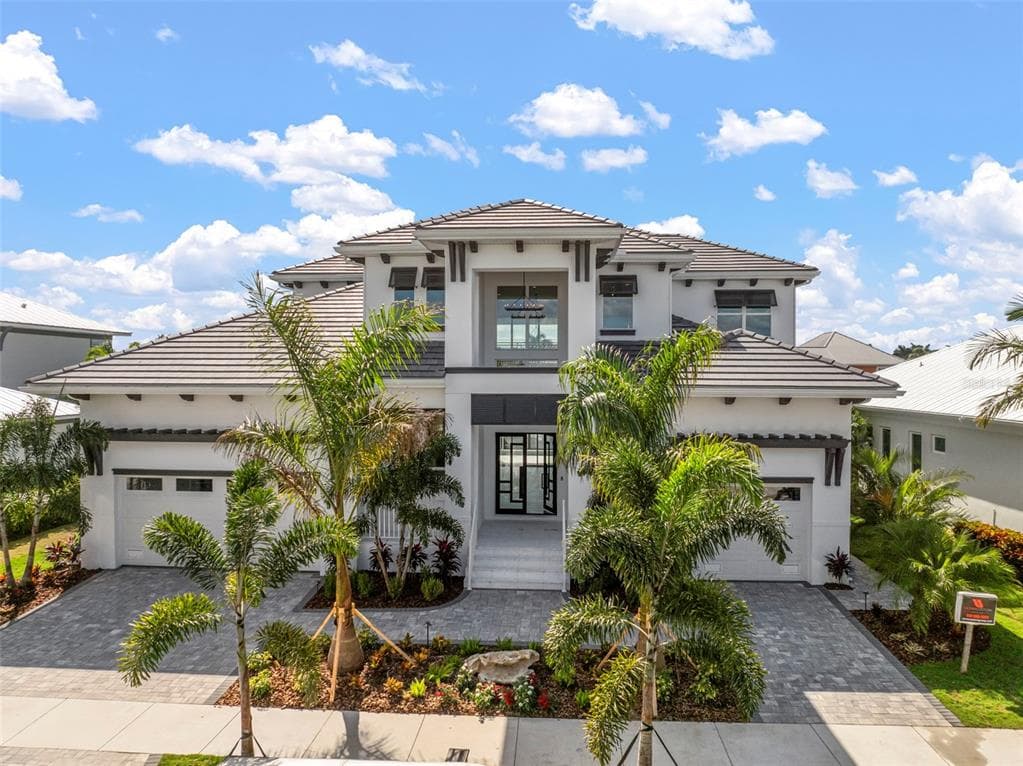 3 HAMMOCK BAY BLVD APOLLO BEACH, FL 33572