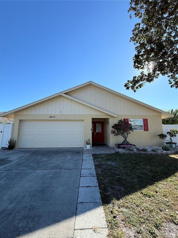 8813 MAGNOLIA COURT