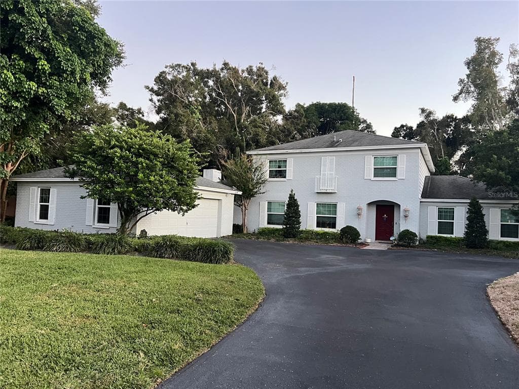 311 EASTLEIGH DRIVE