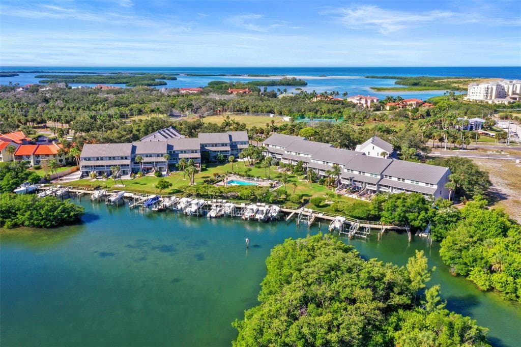 1355 PINELLAS BAYWAY S UNIT 19