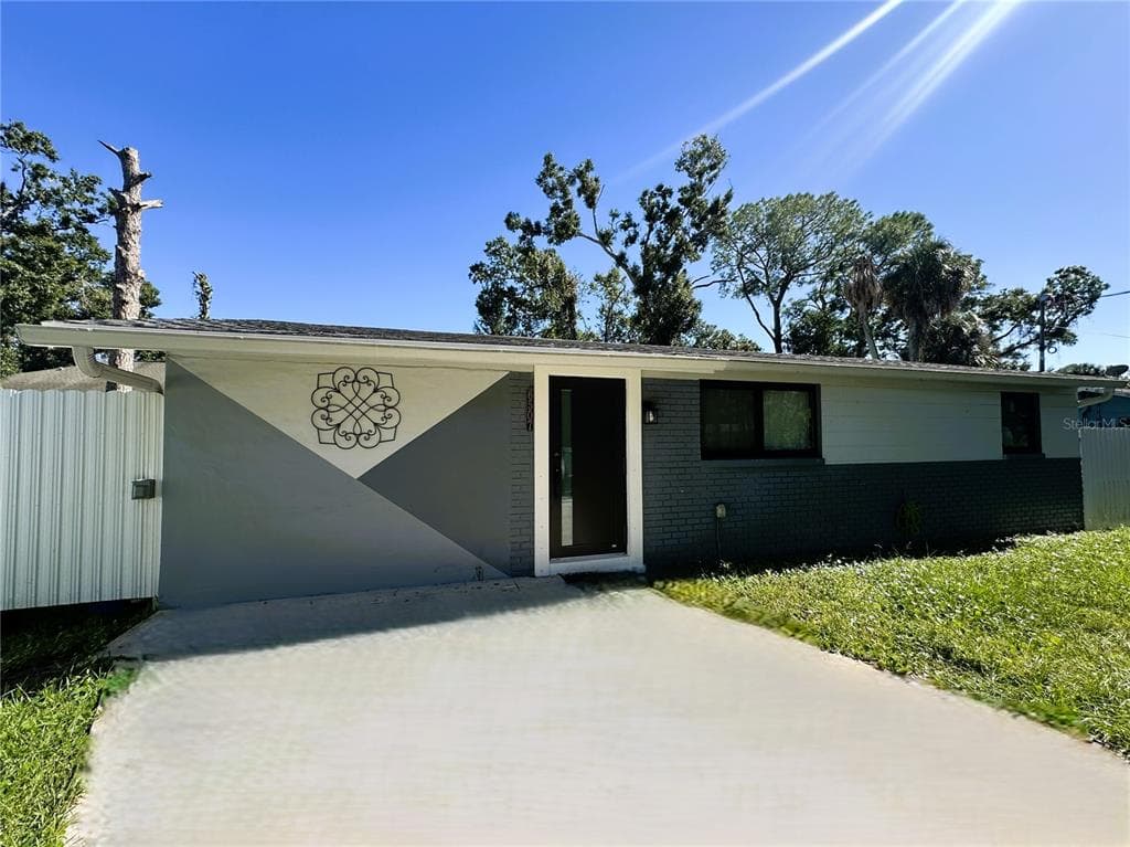 6507 ELLIOT DRIVE