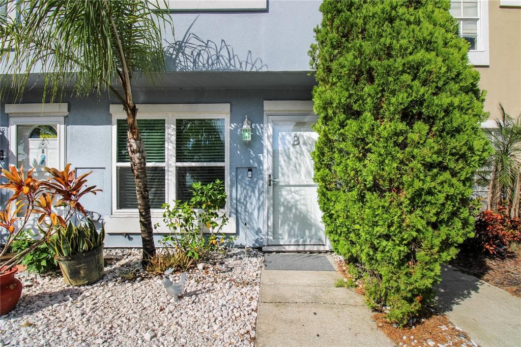 6661 121ST AVENUE UNIT B LARGO, FL 33773