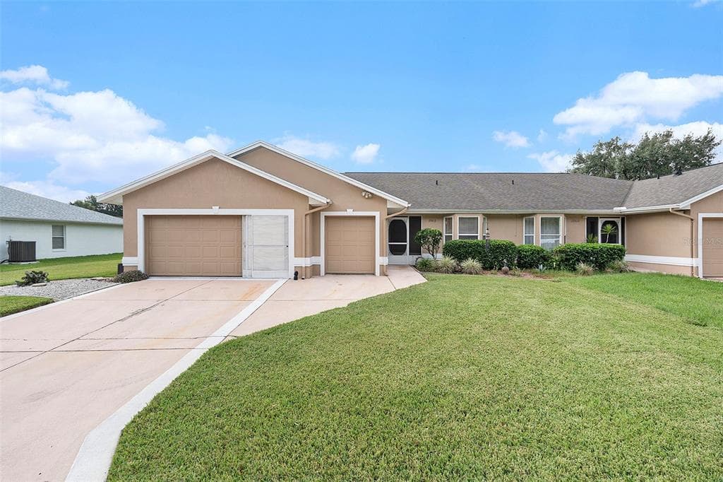 29418 SCHINNECOCK HILLS LANE SAN ANTONIO, FL 33576