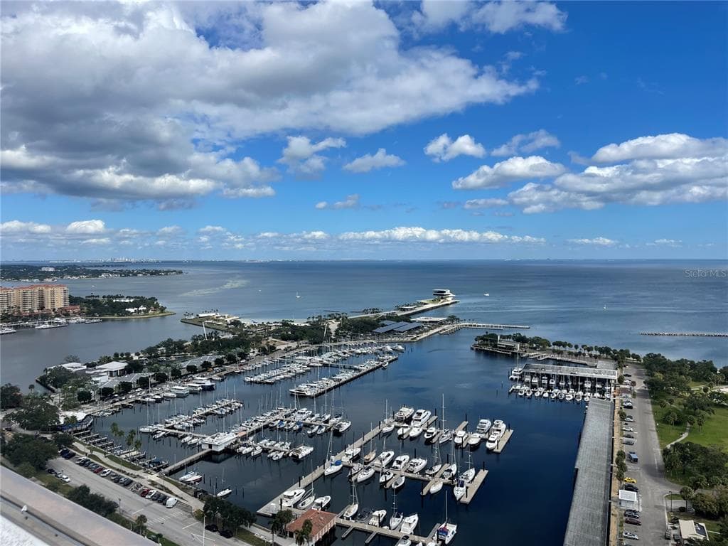 1 BEACH DRIVE SE UNIT 1508