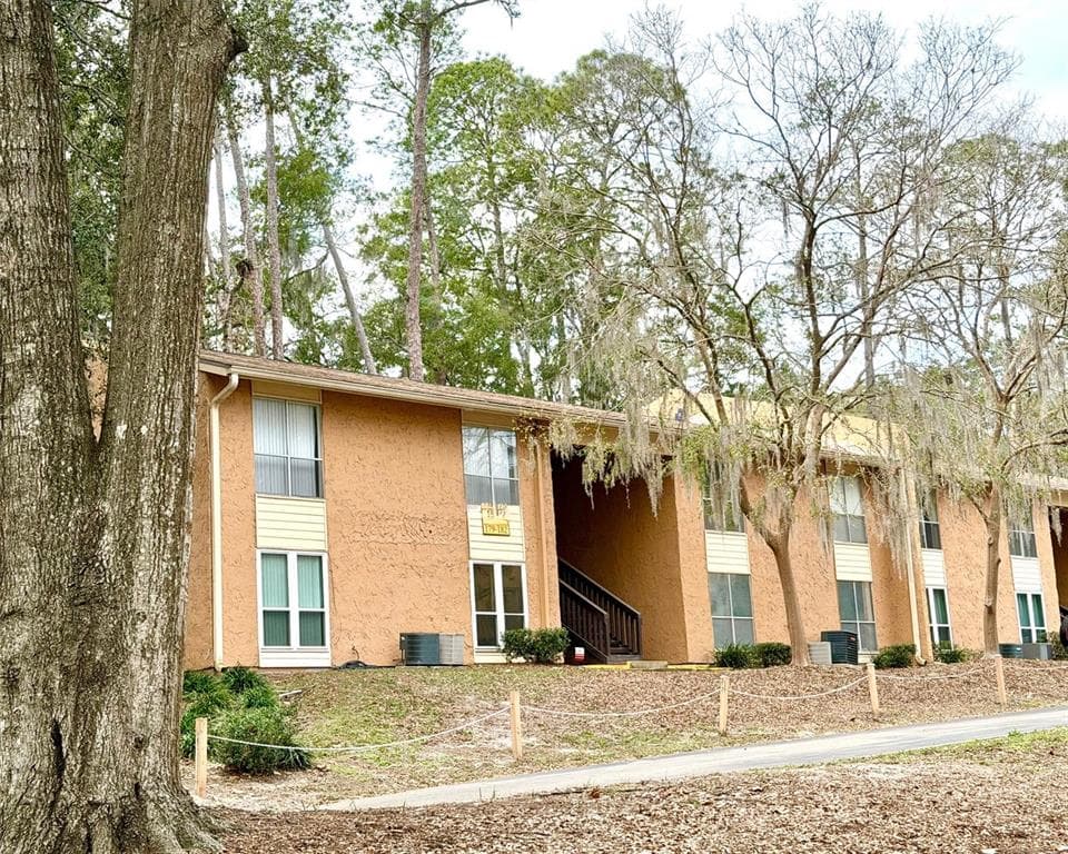 1810 NW 23RD BOULEVARD UNIT 180 GAINESVILLE, FL 32605