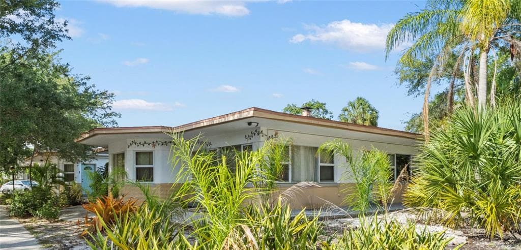 901 3RD STREET N UNIT 2 ST PETERSBURG, FL 33701