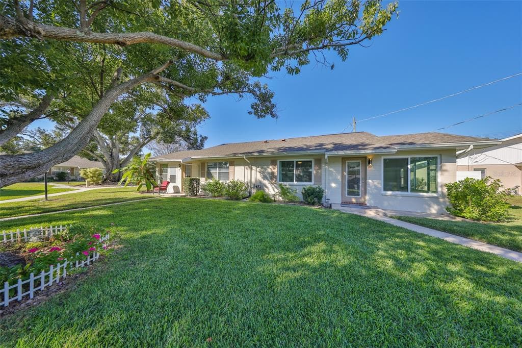 1902 DANDRIDGE STREET UNIT 20 SUN CITY CENTER, FL 33573